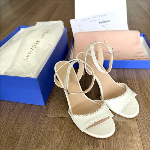 Stuart Weitzman NWT White Bridal Sandals - Picture 5 of 6